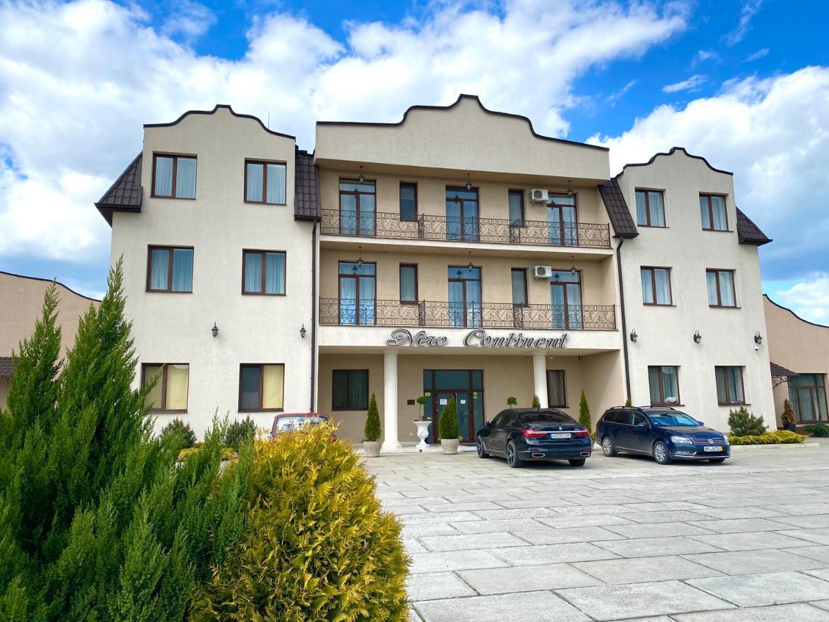 New Continent Hotell Bushtyno Exteriör bild